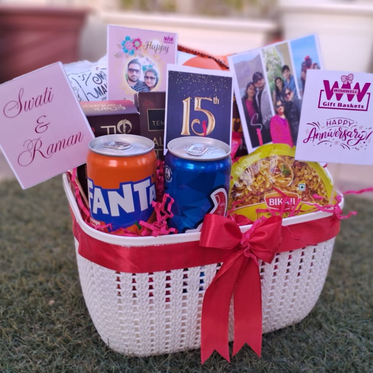 Make your  friend's farewell unforgettable, buy a WishWell basket now! Starting at ₹350